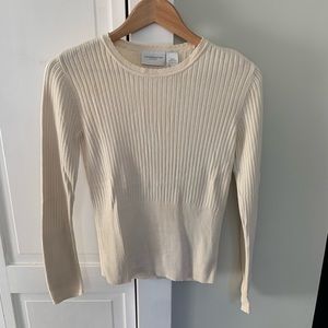 Fitted ribbed sweater